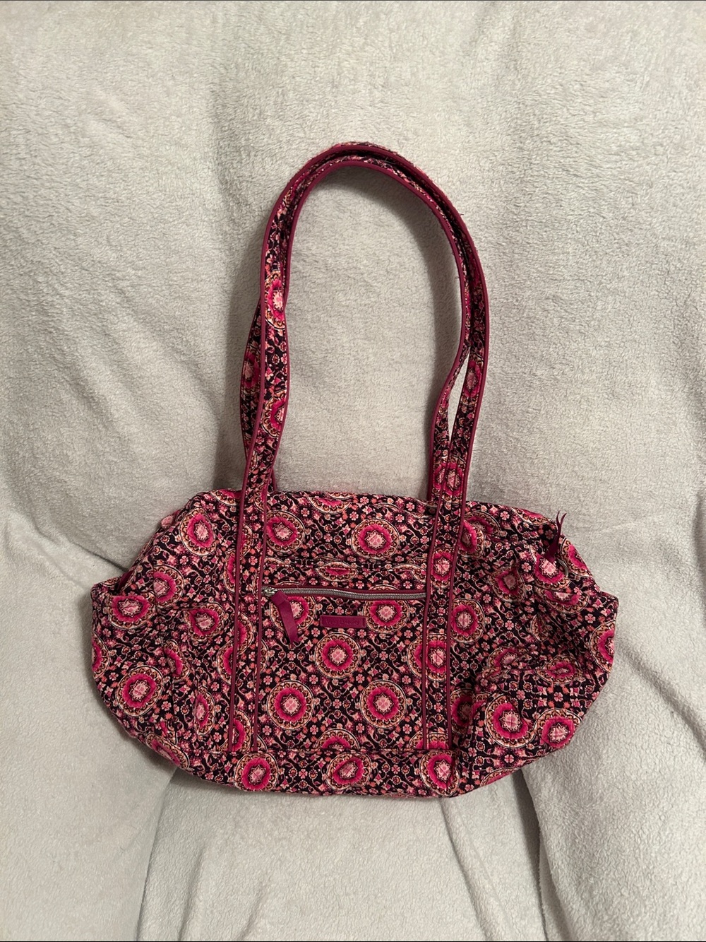 Vera Bradley Hot Pink Paisley Quilted Travel Bag - Picture 2 of 10